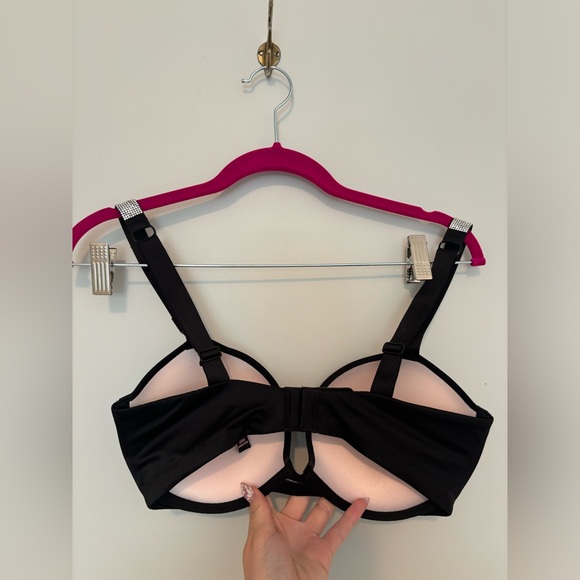 NWT Victoria’s Secret smooth shine strap push-up bra and shine strap thong set - Picture 8 of 10